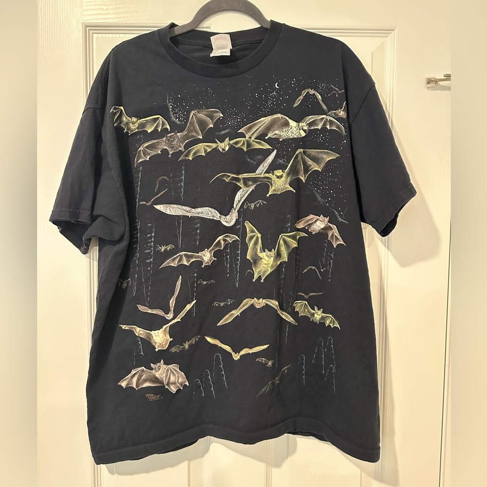 Fruit of the Loom Black AOP Bat Short Sleeve Tee. Size XL